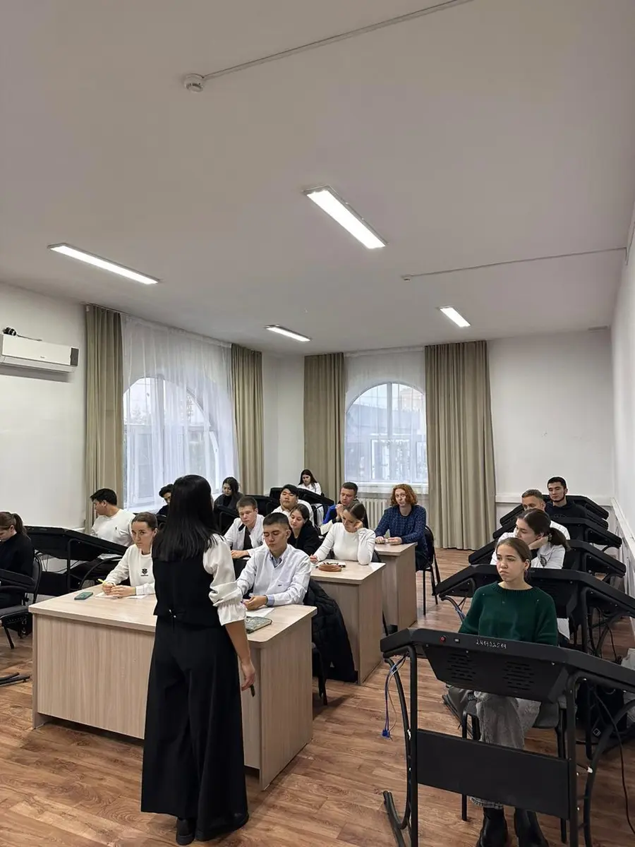 “Абай облысының мәдениет, тілдерді дамыту және архив ісі басқармасы„ мемлекеттік мекемесінің “Абай облысының лингвистикалық орталығы„ КММ