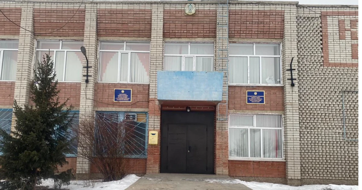 Шақаман ауылындағы кітапхана-бөлімшесі